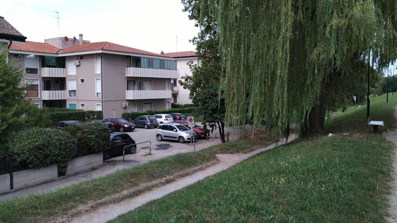 Vicino Al Prato Della Valle Intero Appartamento Parcheggio Facile Di Fronte Pádua Exterior foto