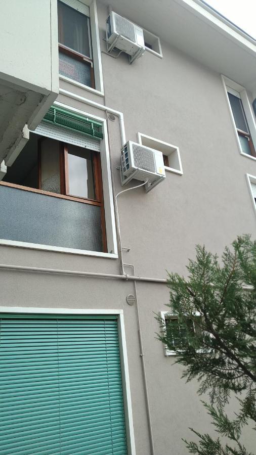Vicino Al Prato Della Valle Intero Appartamento Parcheggio Facile Di Fronte Pádua Exterior foto